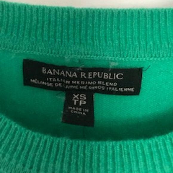Green Banana Republic Sweater - Picture 3 of 5